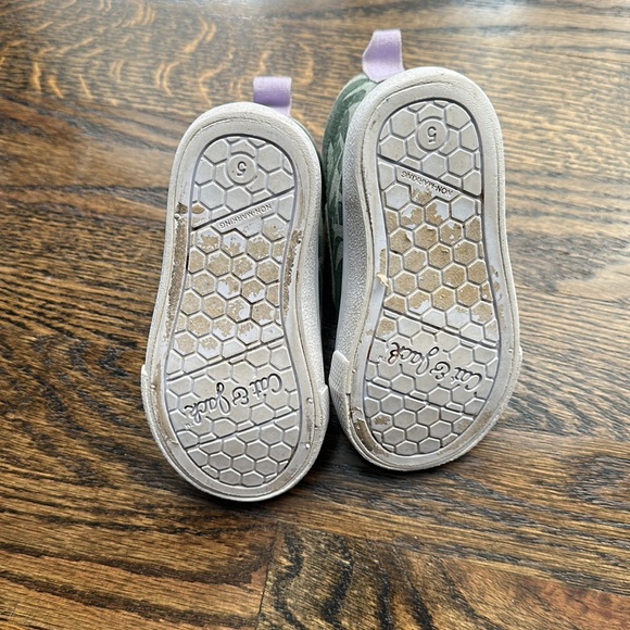 Cat and Jack Hi Tops - Picture 6 of 6